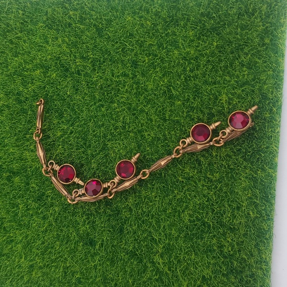 Vampire Essence Red Crystal Pendant P321 - Picture 1 of 2